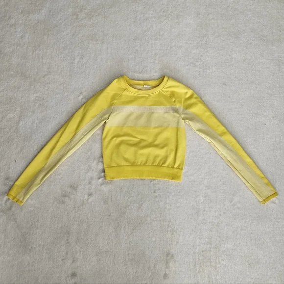 NEW Fabletics Yellow Seamless Cropped Top Size XS Activewear Colorblock Athletic - Picture 2 of 8